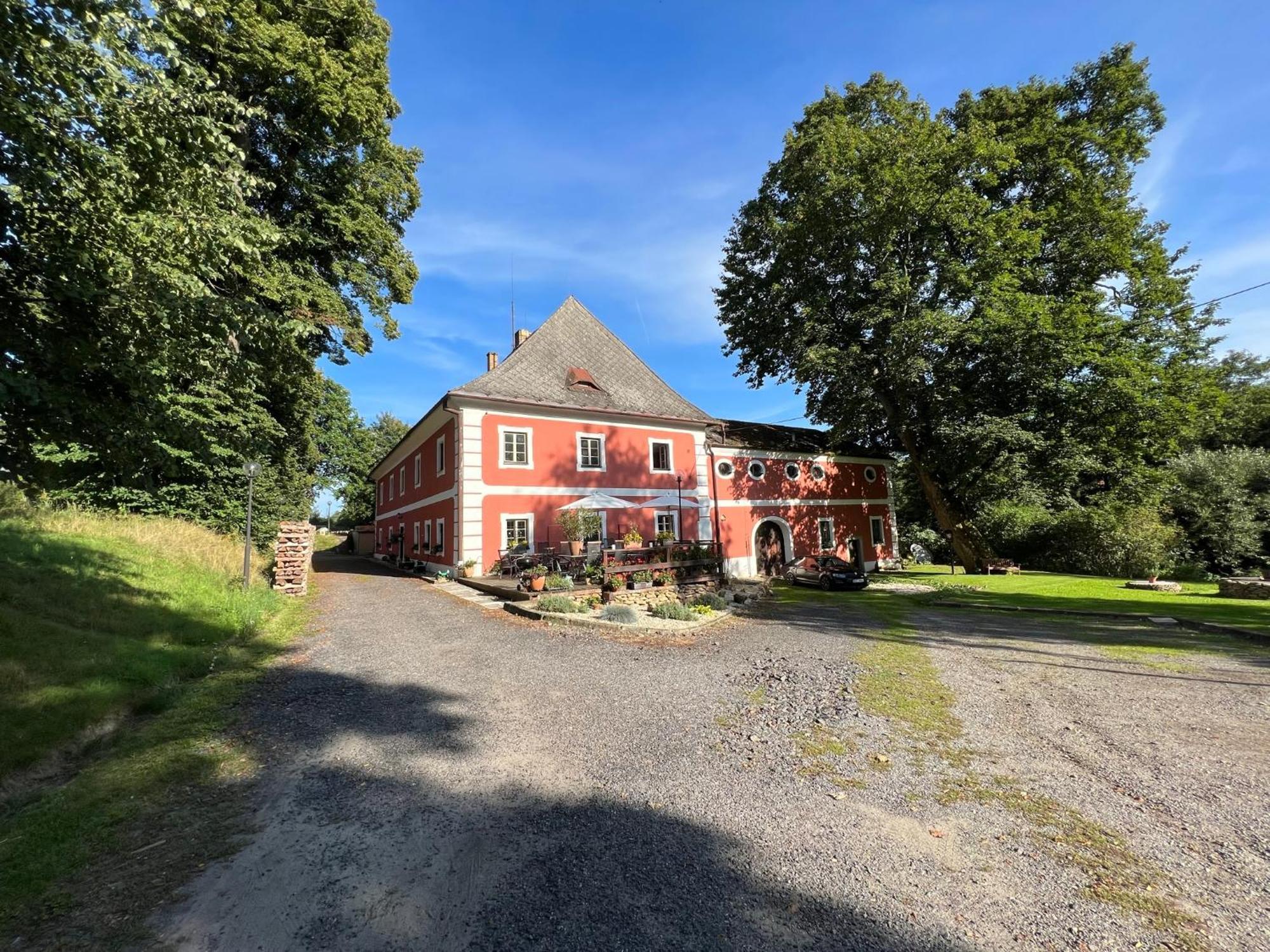 Rodinna Farma Sedmikraska Sněžné Exterior foto